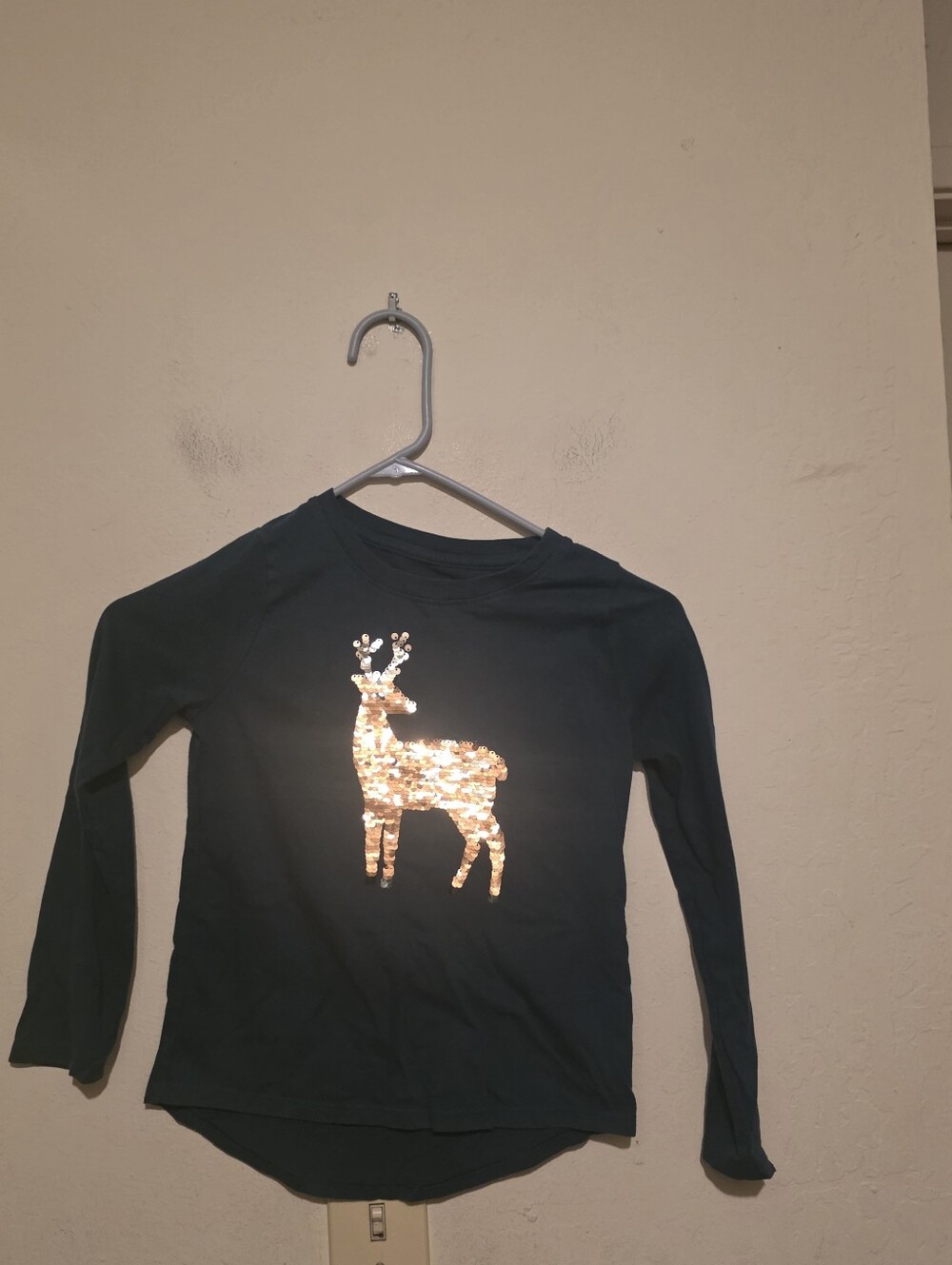 Cat & Jack torquise sequin reindeer shirt size 6 X